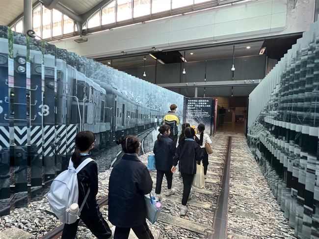 參觀「站見」鐵路展